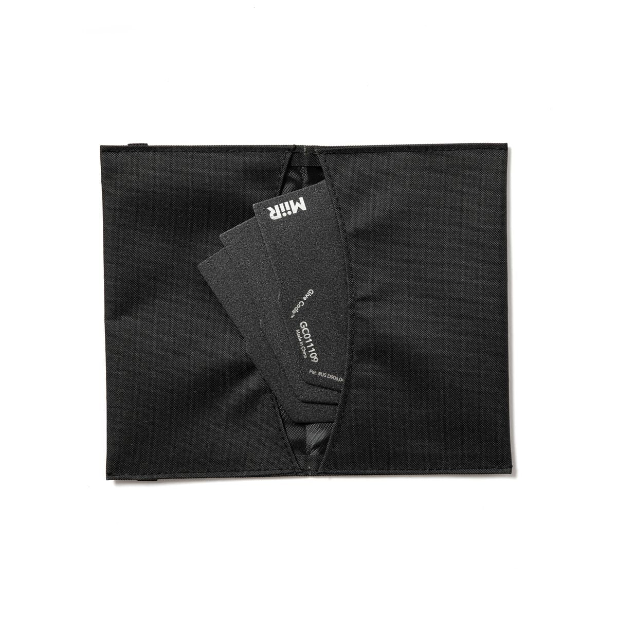 pourigami-p1 WebPDP-Pourigami_Black_Case__POG2SN00002_Studio_Open.jpg