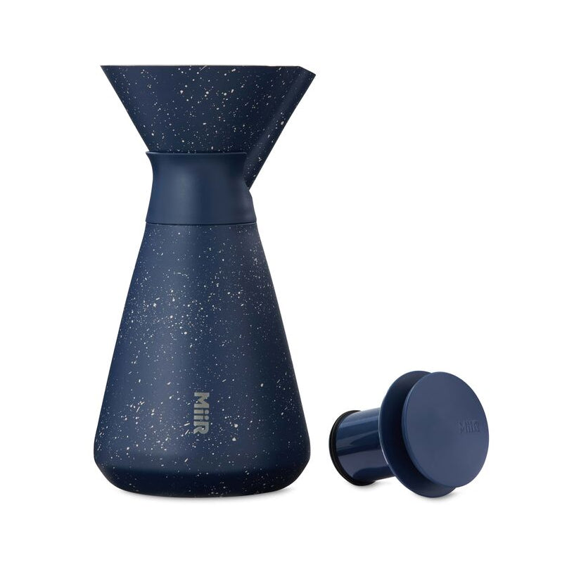 new-standard-carafe-w9 WebPDP-33oz_New_Standard_Carafe_Tidal_Blue_Speckle_Studio__CAR1SVOS225_Front_Lid_Staged.jpg