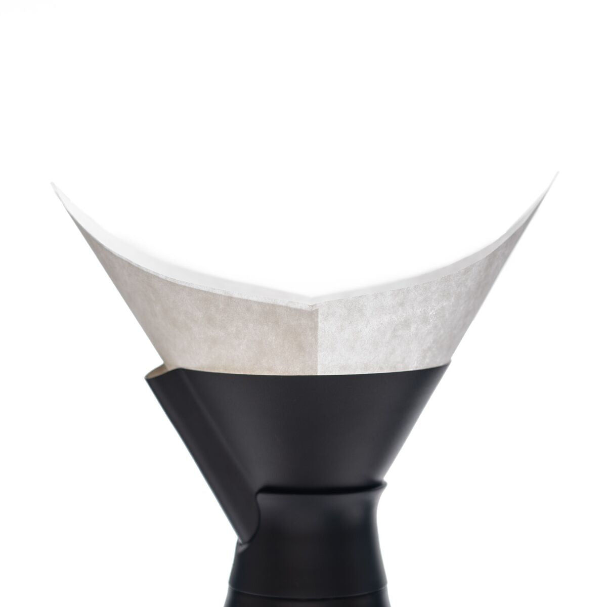 new-standard-carafe-coffee-filters-m2 WebPDP-NSCarafeCoffeeFilters_Studio_0223_InUse__CAF1PN00001.jpg