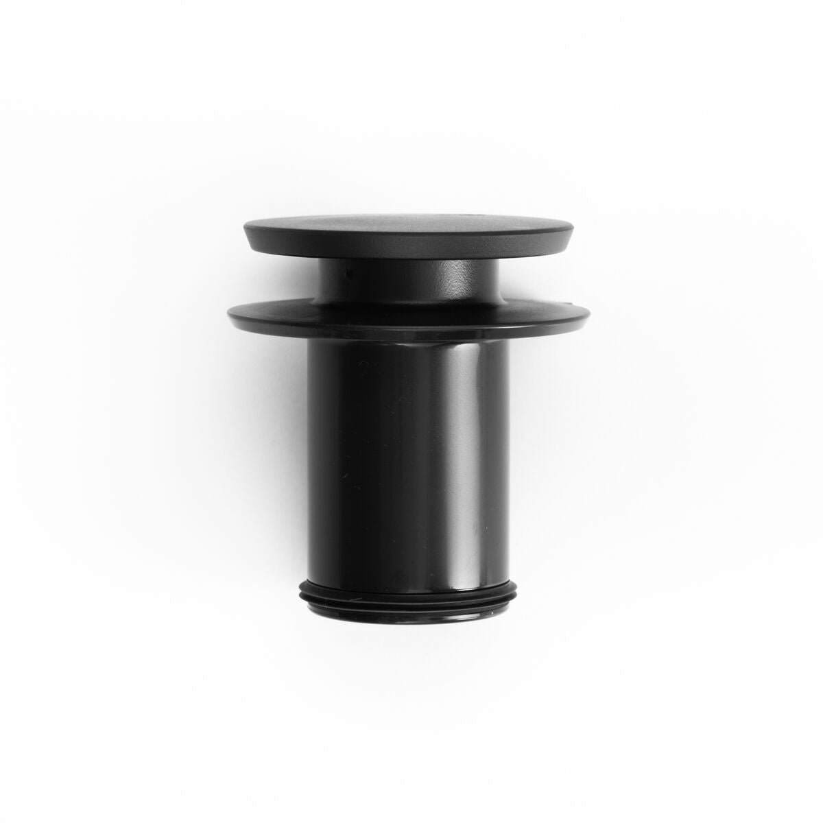 new-standard-carafe-w9 WebPDP-PolishedStainlessCarafe_33oz_SS_StudioX207182024_Lid__CAR1SVOS005.jpg