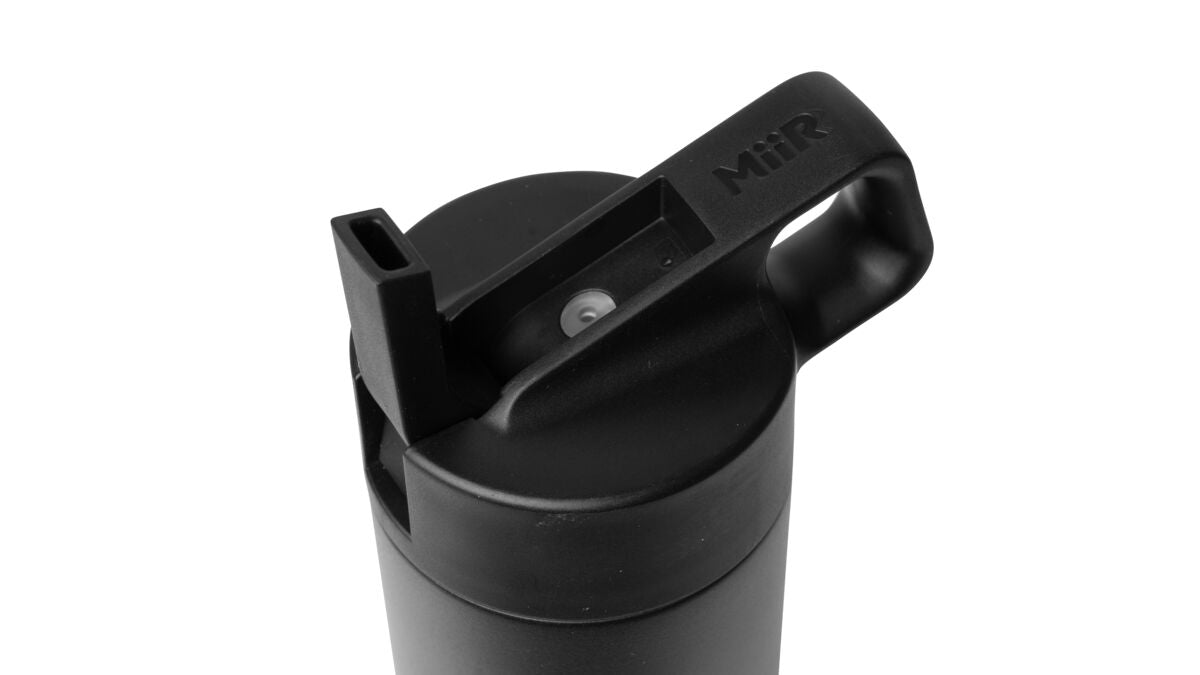 straw-bottle-t0 WebPDP-Straw_Lid_2_Black_Studio_0221_45deg_Open__WMB1SL20002.jpg